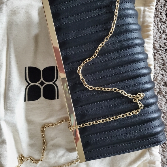 BCBGMAXAZRIA - Picture 1 of 4